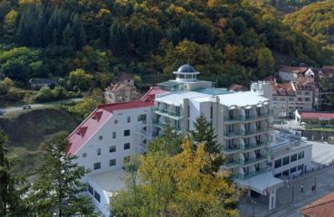 Луковска баня - хотел Bela Jela 4* - Трети март