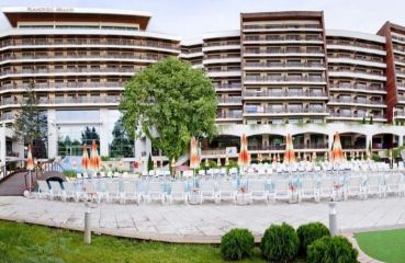Хотел Фламинго Гранд, Албена - Празнични, по-ниски цени септември - 5*, басейни и SPA- отстъпки до 25 %