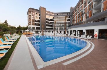 THE RAGA HOTEL