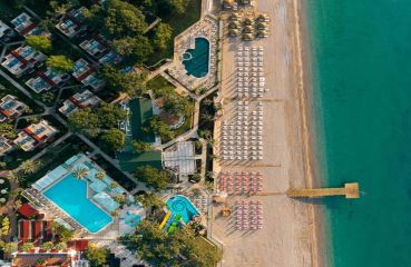 Pirates Beach Club