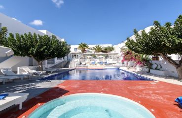 RK Beach Hotel