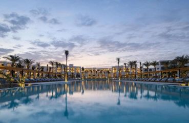 Serry Beach Resort Premium